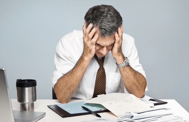 Contas a pagar ; fracasso ; estresse ; sem saída ; dia ruim ; carreira ; organização ; métodos ;  (Foto: Shutterstock)